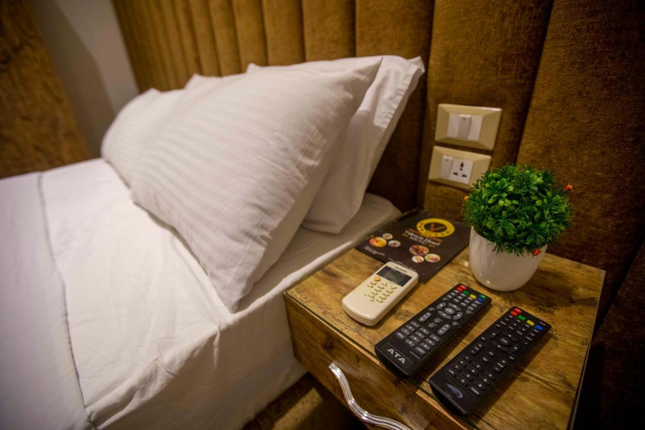 Hotel V,g Downtown 3*